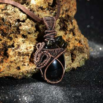 Black Onyx Natural Stone wrapped in Antiqued Bare Copper Wire - Handmade Unique Pendant Necklace</h5>
